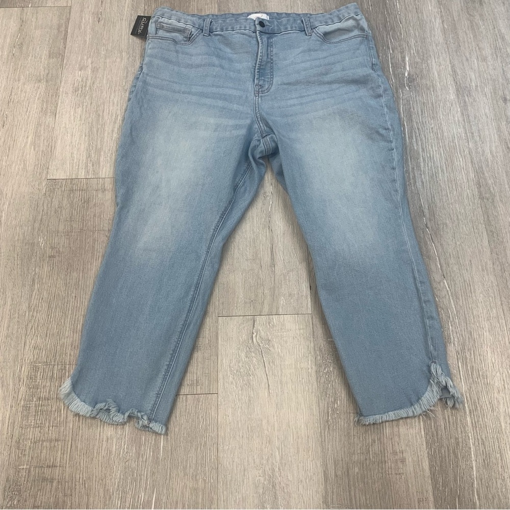 Women's Jen 7 Frayed Hem Jeans Size 20